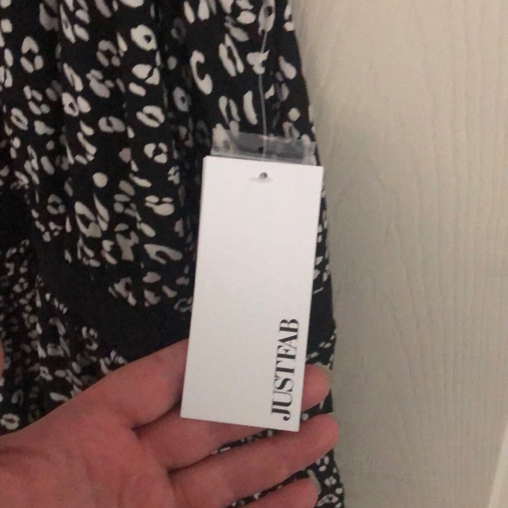 Dress - Picture 4 of 6